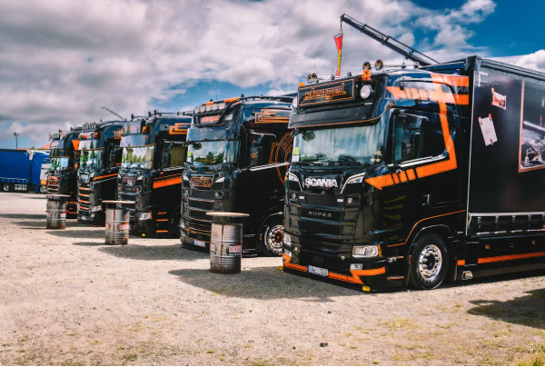 5 Tips To Maintain Your Trucks For A Successful Logistics Business