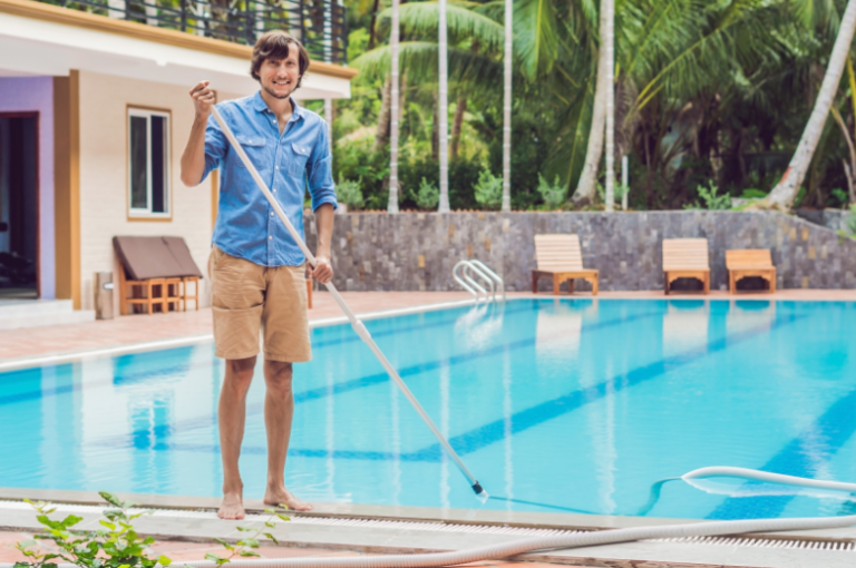 5 Major Reasons to Hire a Swimming Pool Company