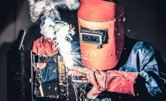 How Custom Welding Hoods Can Improve Your Welding Precision